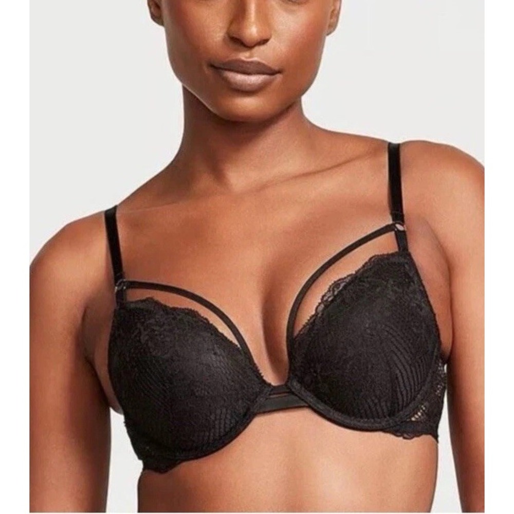 NWOT 36D Victoria's Secret "Very Sexy" Strappy Pushup Bra, Black lace